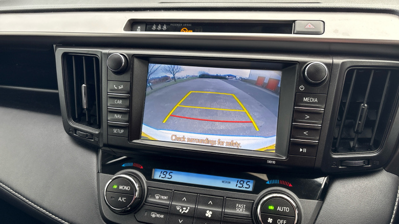 Toyota RAV4 2.0 D-4D Business Edition 5dr 2WD Diesel Estate